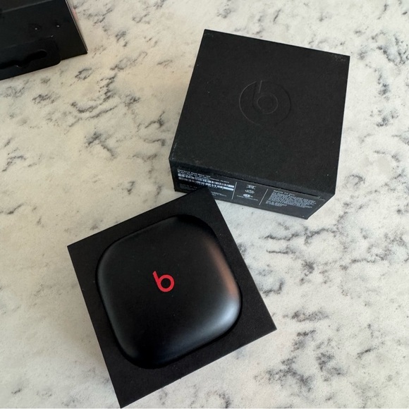 Beats Fit Pro True Wireless Noise Cancelling In-Ear Earbuds - Black - Picture 7 of 10